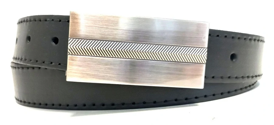 Kožený opasok elegantný